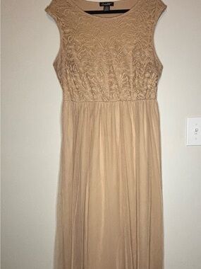 Formal Ivory-Beige Lace Bodice Maxi Dress